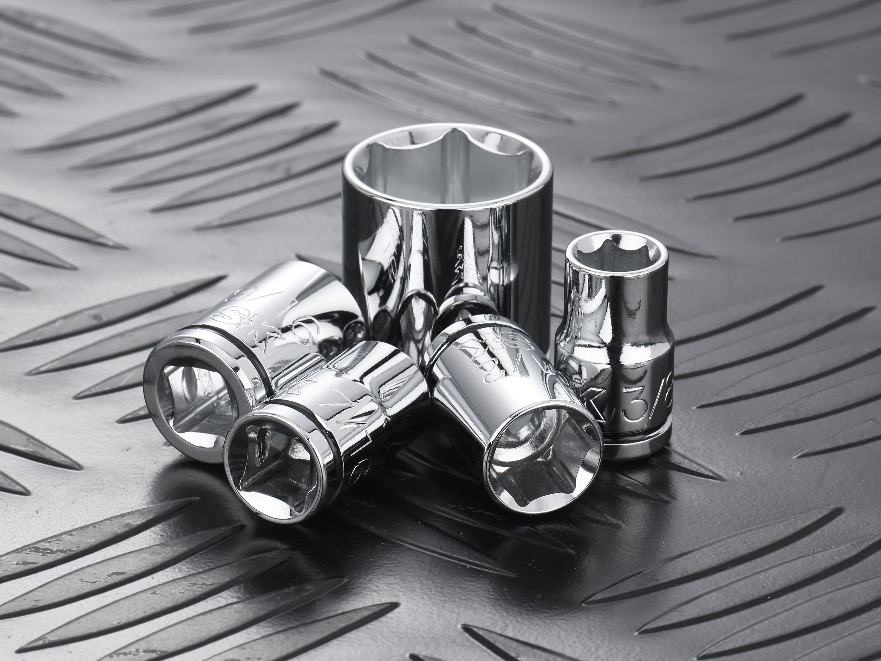 SK01309-216P - 30 Piece 3/8" Drive, 6 Point, Standard & Deep, SAE Chrome Socket Set View 8